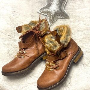 NWT TORRID sz.10 Wide Brown Boots
